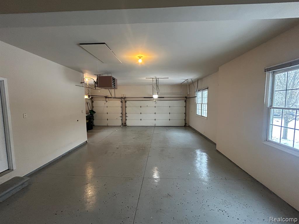 3904 Kaeleaf Road Lake Orion, MI 48360 - Photo 53 of 66