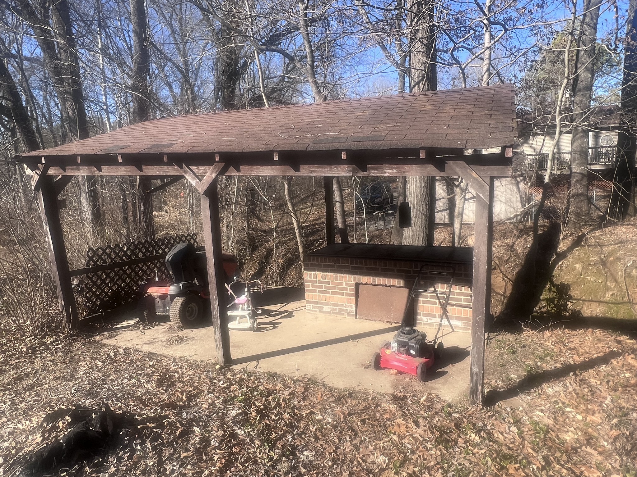 2189 Whitfield Road Clarksville, TN 37040 - Photo 17 of 24 a view of outdoor space deck and living room