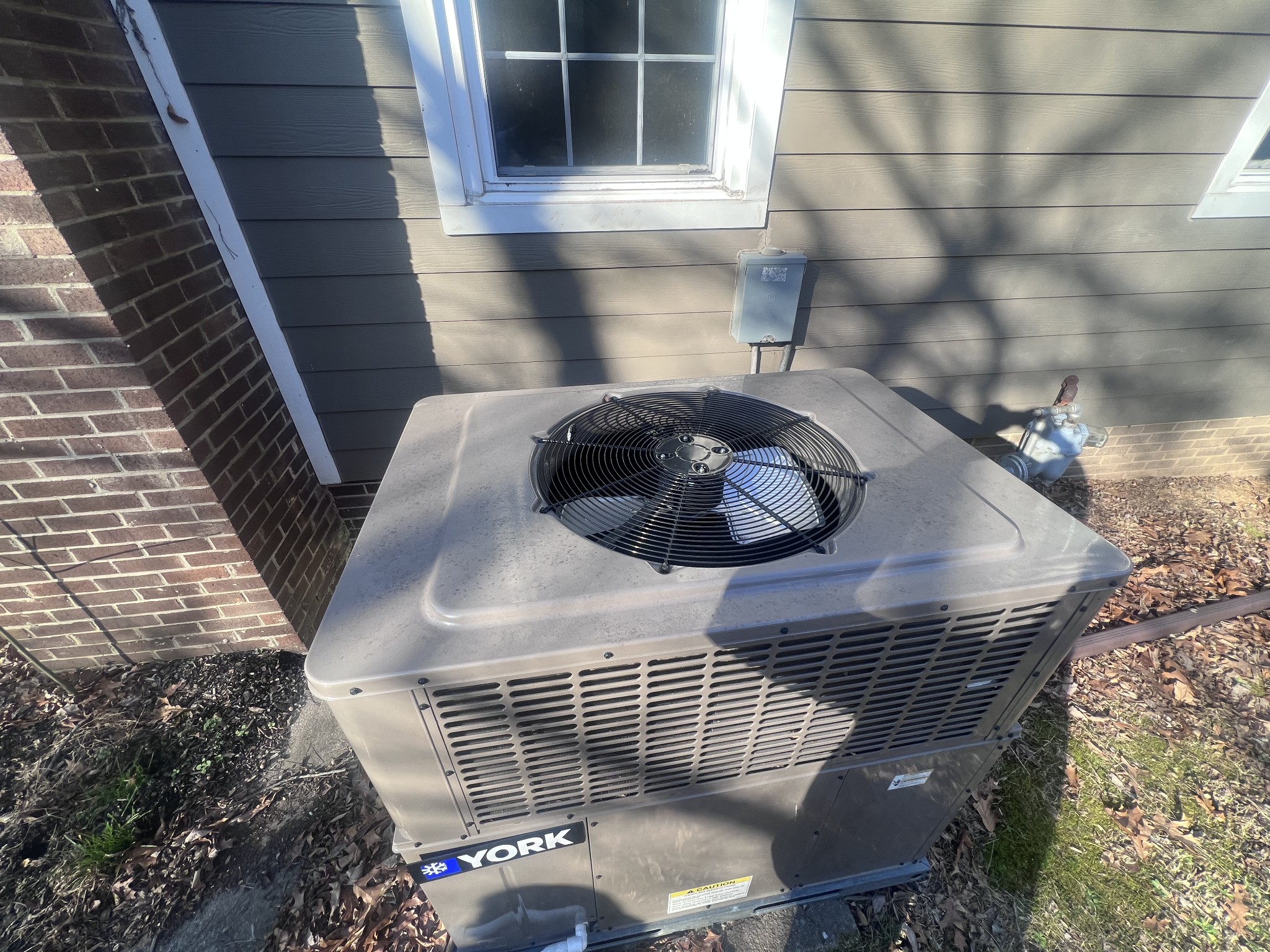 2189 Whitfield Road Clarksville, TN 37040 - Photo 23 of 24 a kitchen with a sink and cabinets