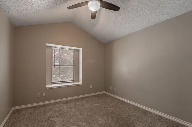 $1,295 | 1228 Ave O, Unit B, Huntsville, TX 77340