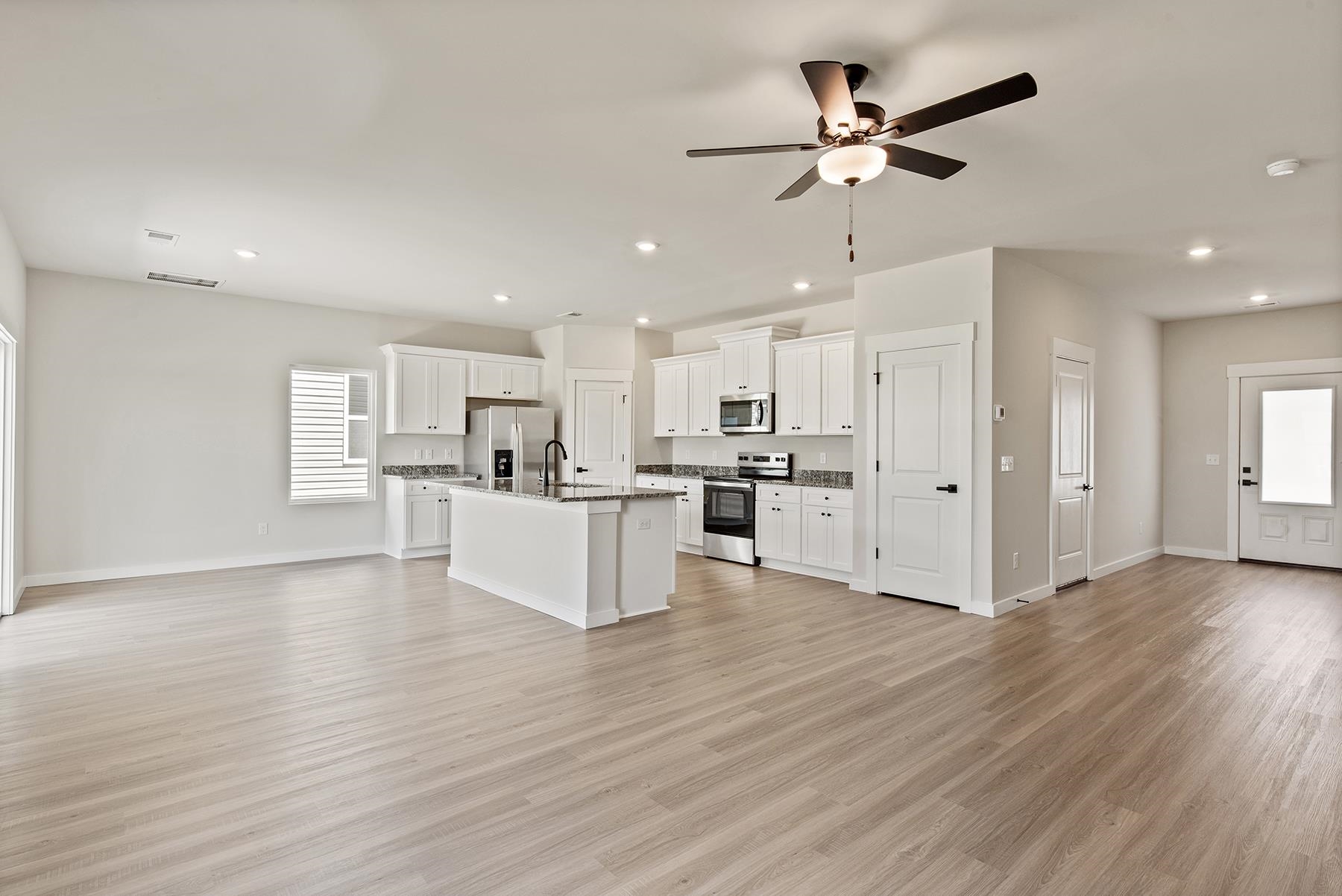 1343 Pitch Pne Place Moore, SC 29369 - Photo 2 of 9