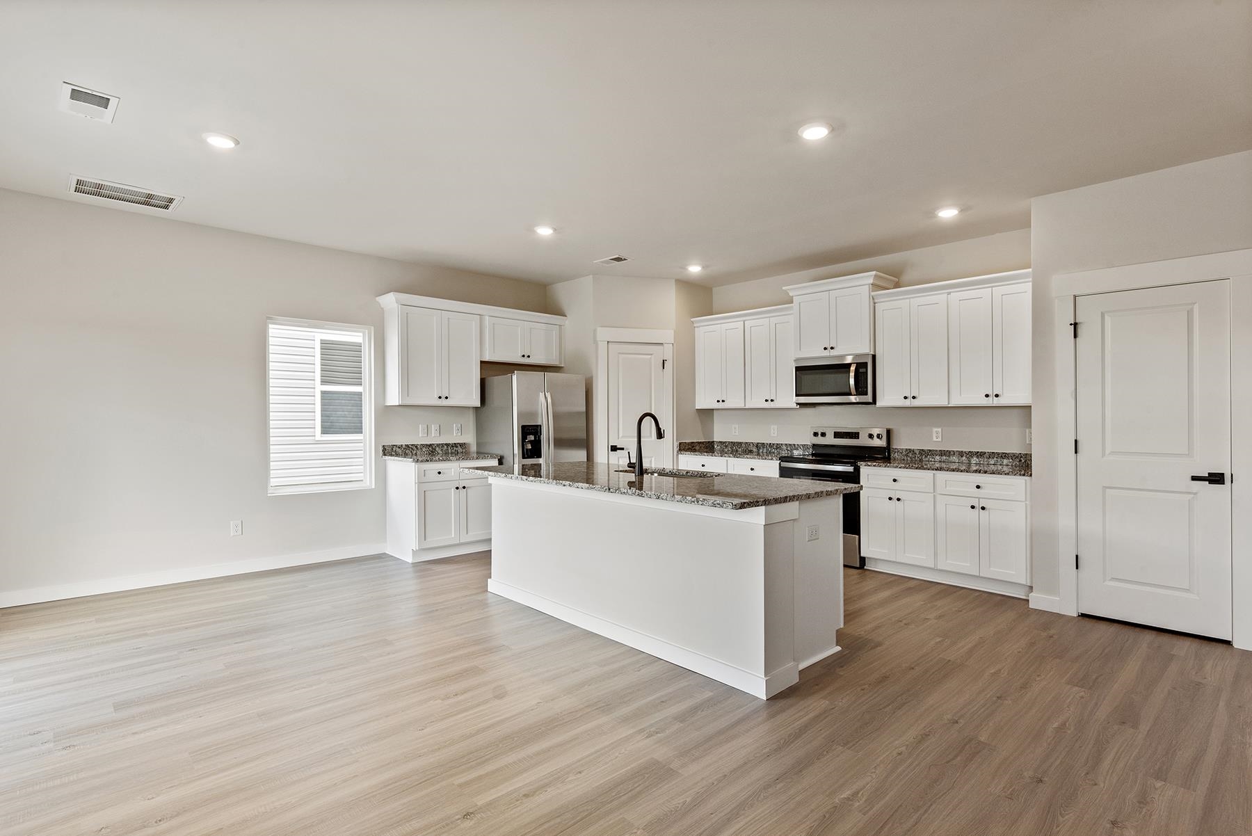 1343 Pitch Pne Place Moore, SC 29369 - Photo 6 of 9