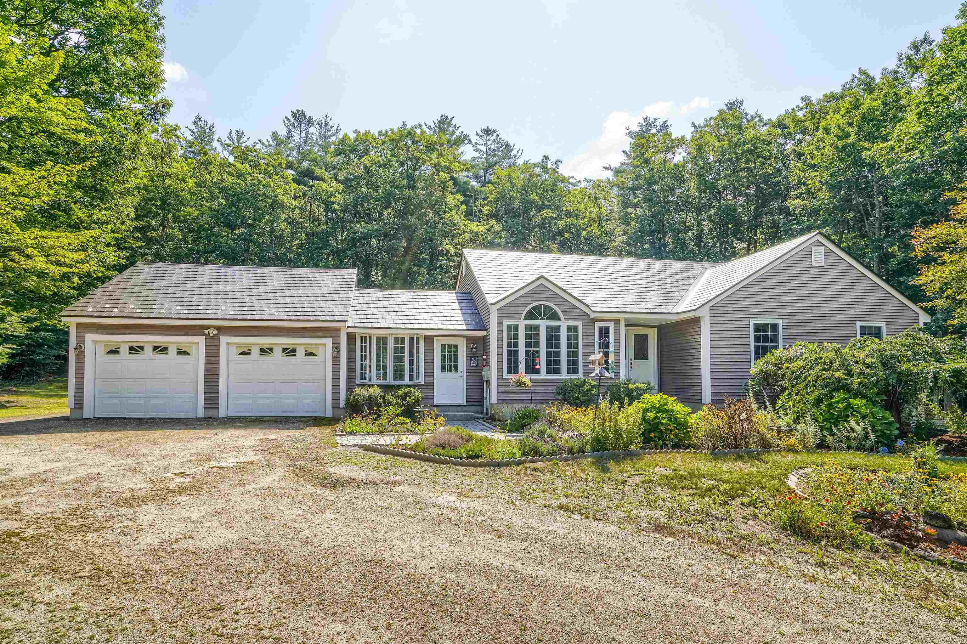 932 River Road Weare, NH 03281 - Photo 1 of 39 Gallery Image 1
