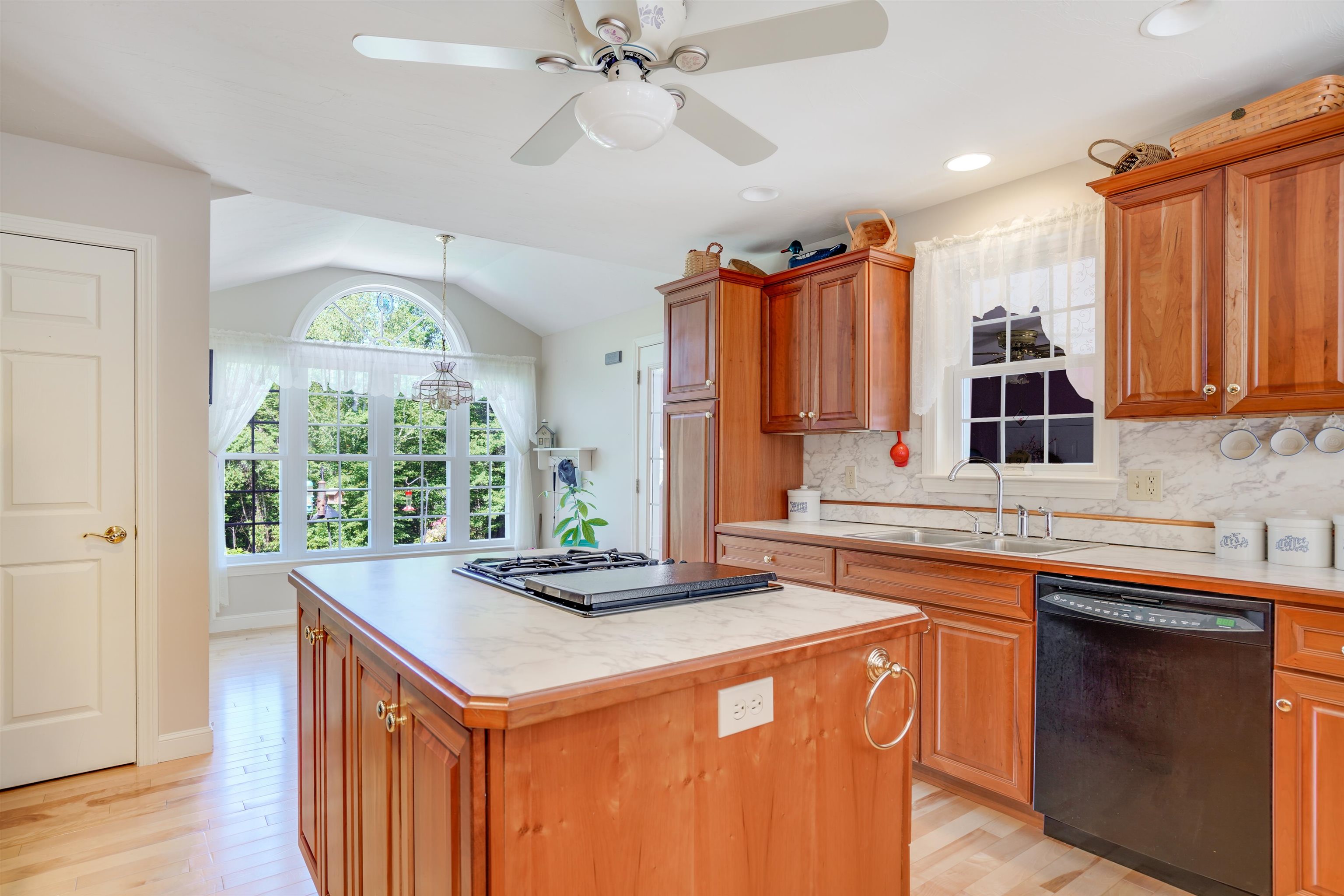 932 River Road Weare, NH 03281 - Photo 17 of 39 Gallery Image 17