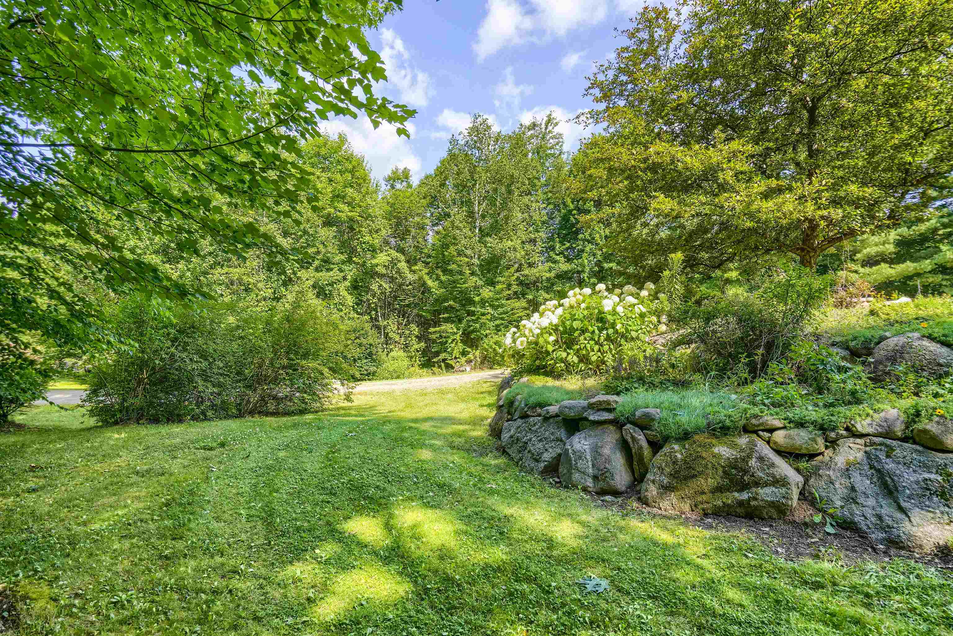 932 River Road Weare, NH 03281 - Photo 6 of 39 Gallery Image 6