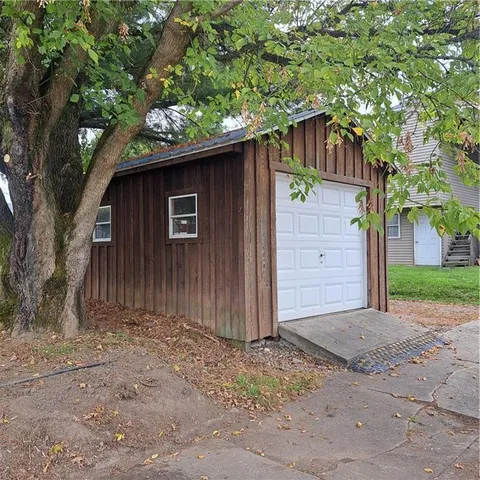 $149,900 | 439 Longfellow Street, Vandergrift, PA 15690