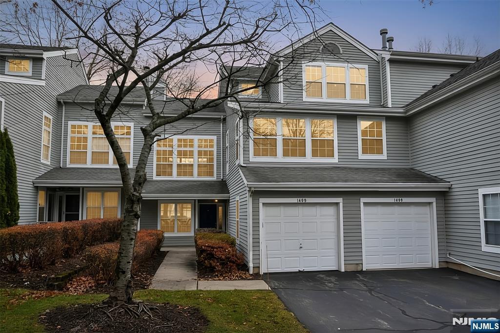 1499 Cornwall Road Mahwah, NJ 07430 - Photo 22 of 26 a front view of a house with a yard