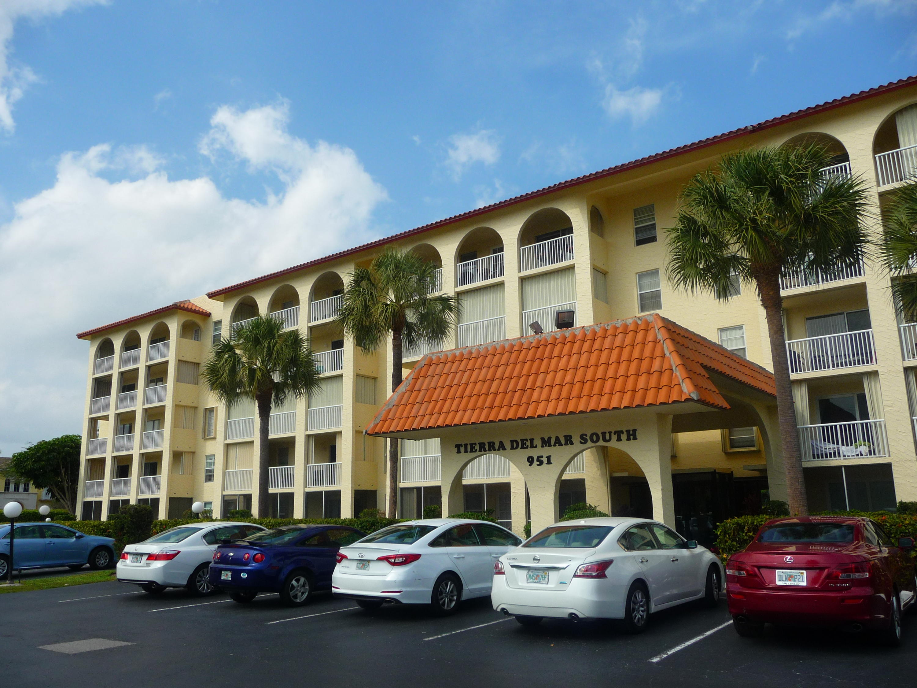 BUILDING FRONT