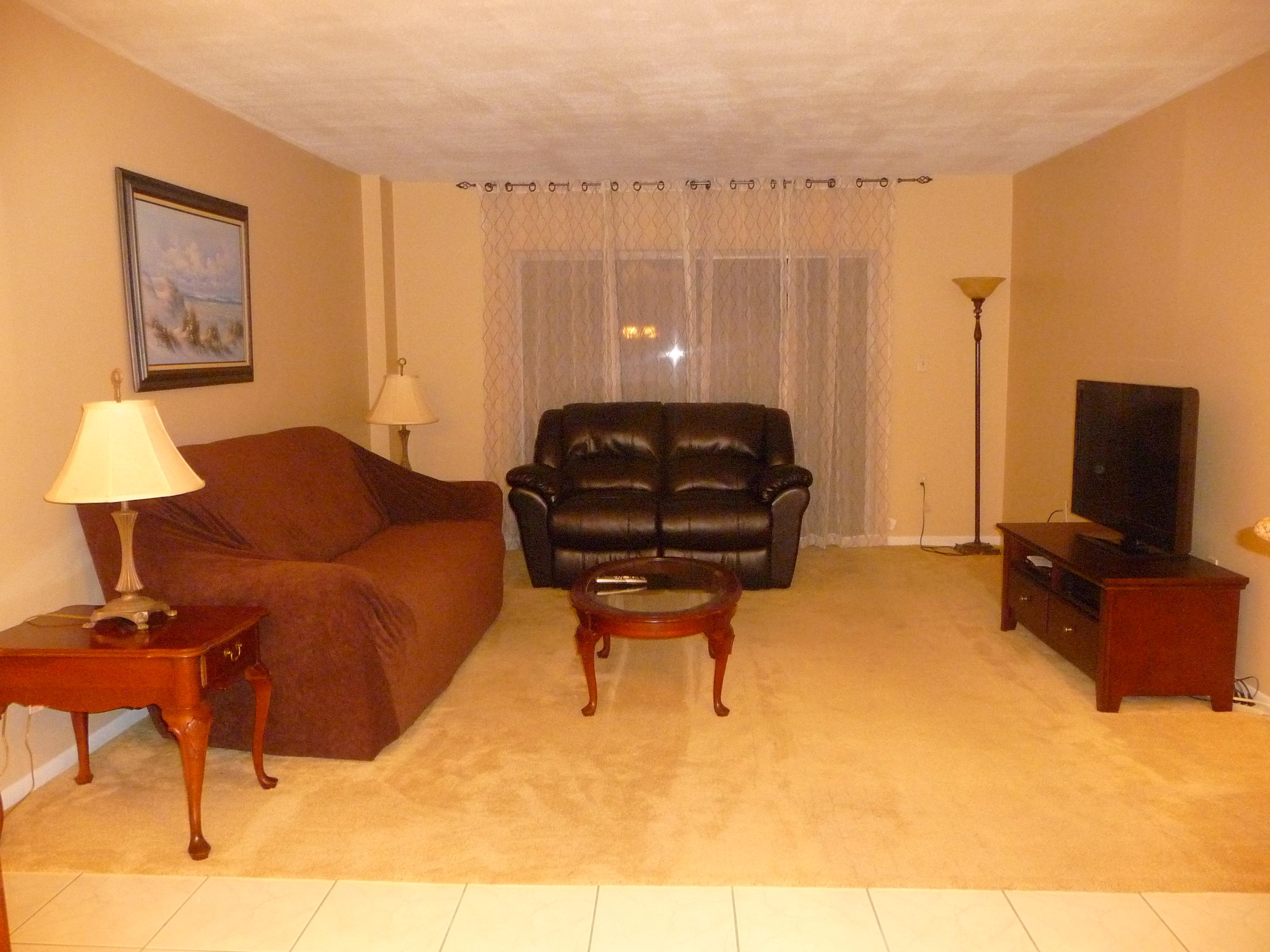 951 De Soto Road, Unit 228 Boca Raton, FL 33432 - Photo 11 of 32 LIVING ROOM