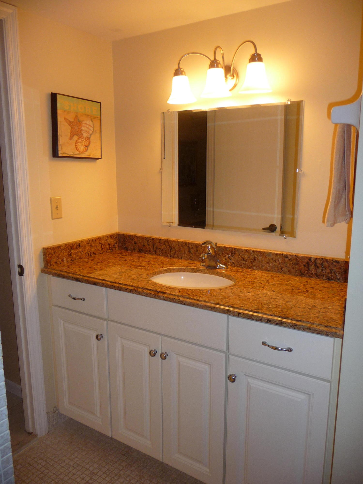 951 De Soto Road, Unit 228 Boca Raton, FL 33432 - Photo 25 of 32 GUEST BATH