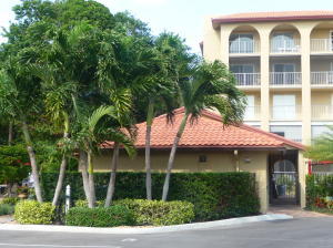 951 De Soto Road, Unit 228 Boca Raton, FL 33432 - Photo 29 of 32 CLUBHOUSE