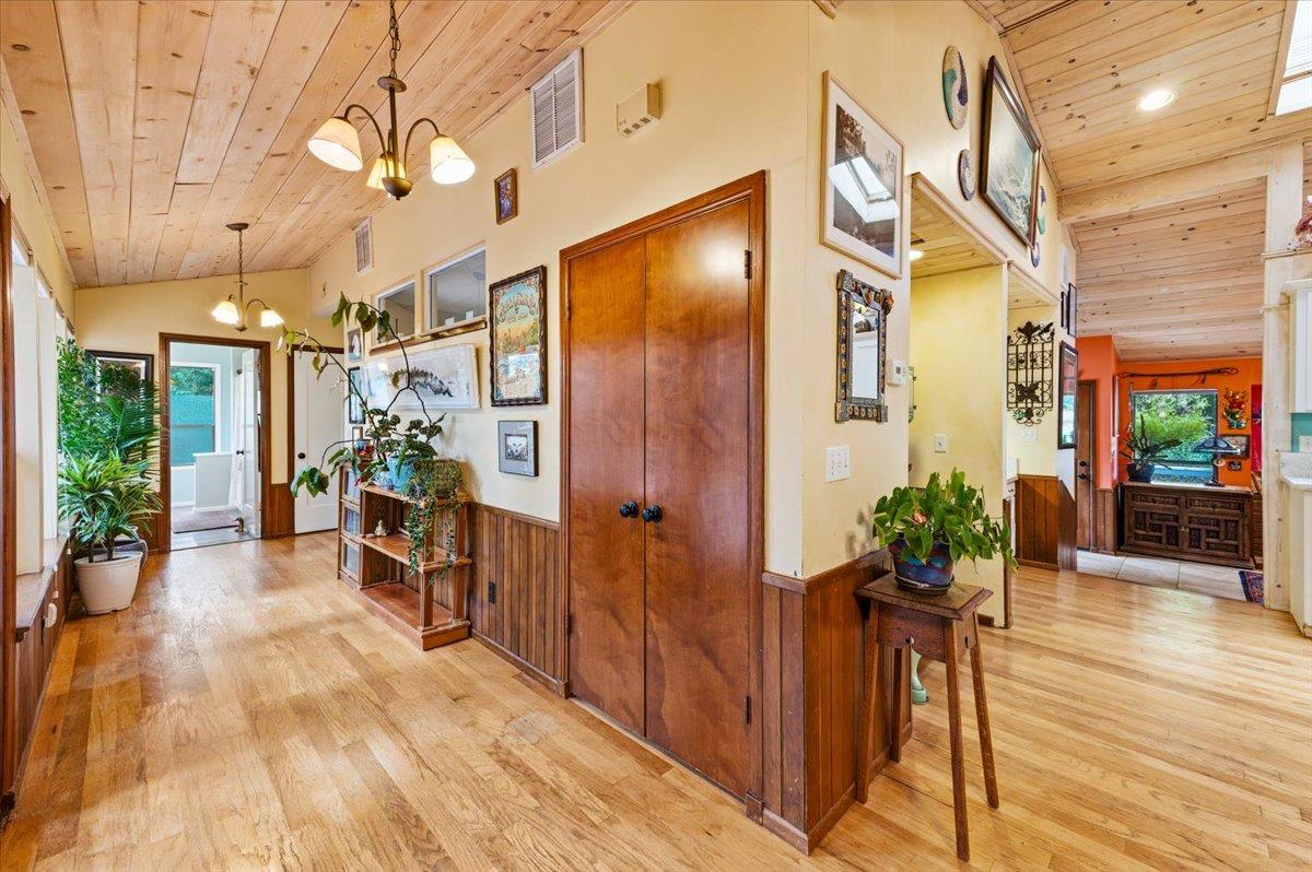 12669 Greenfields Way Grass Valley, CA 95945 - Photo 9 of 29
