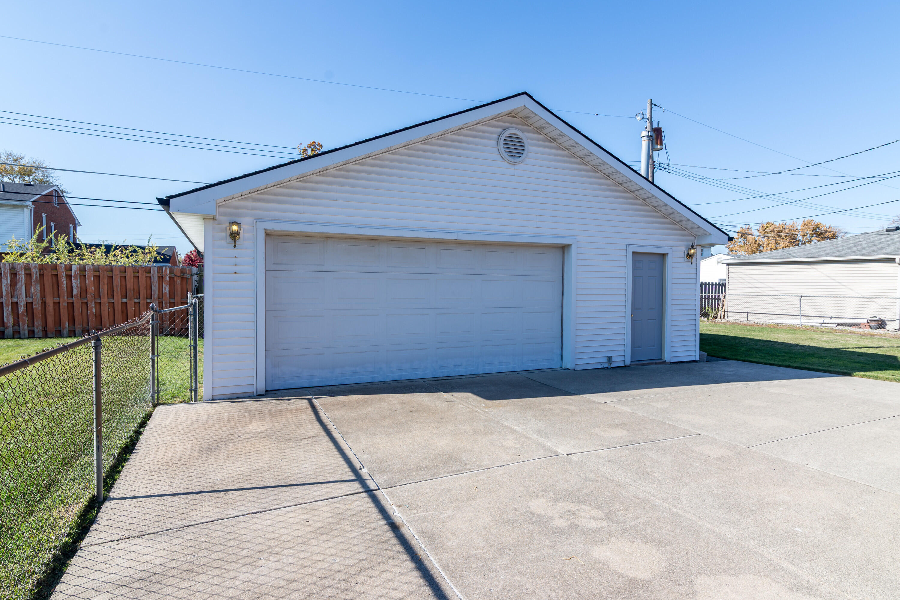 7847 North Henry Ruff Road Westland, MI 48185 - Photo 4 of 23 003_4
