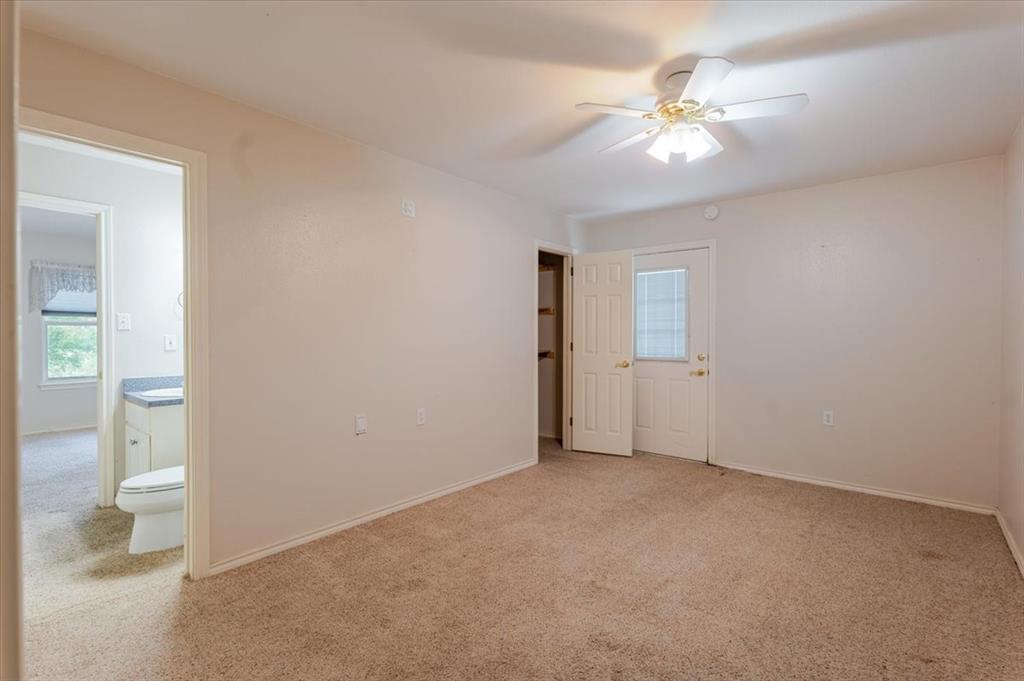 2400 Carter Road Springtown, TX 76082 - Photo 10 of 36