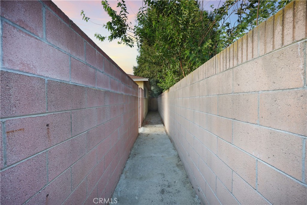 9912 Tecum Road Downey, CA 90240 - Photo 35 of 41