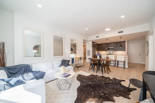 $3,810 | 418 Palisade Avenue, Unit 411, Jersey City, NJ 07307