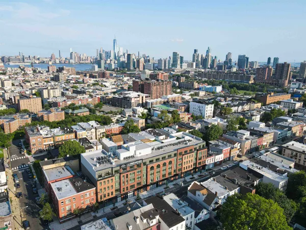 $3,810 | 418 Palisade Avenue, Unit 411, Jersey City, NJ 07307