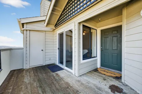 $355,000 | 1201 Glen Cove Parkway, Unit 1616, Vallejo, CA 94591