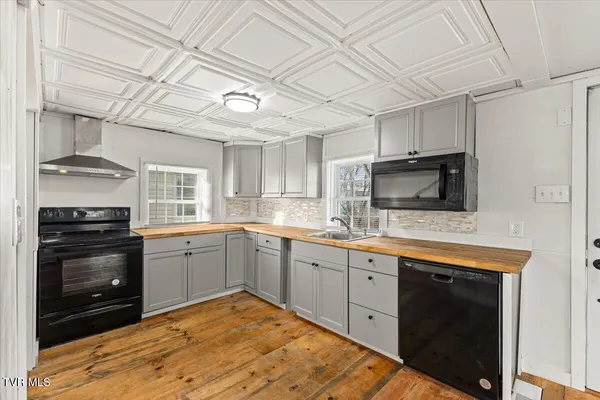 $134,900 | 455 Westin Drive, Bristol, VA 24201