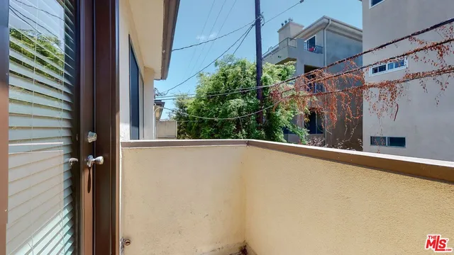 $2,395 | 1827 Manning Avenue, Unit 6, Los Angeles, CA 90025