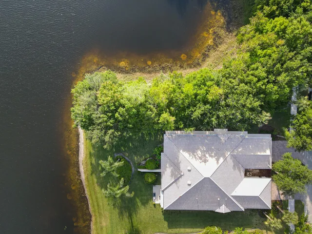 $485,000 | 9193 Southeast Retreat Drive, Hobe Sound, FL 33455