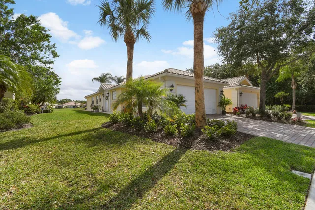 $485,000 | 9193 Southeast Retreat Drive, Hobe Sound, FL 33455