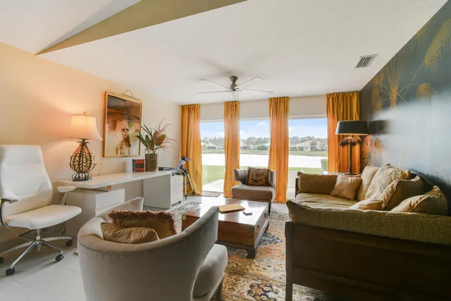 $485,000 | 9193 Southeast Retreat Drive, Hobe Sound, FL 33455