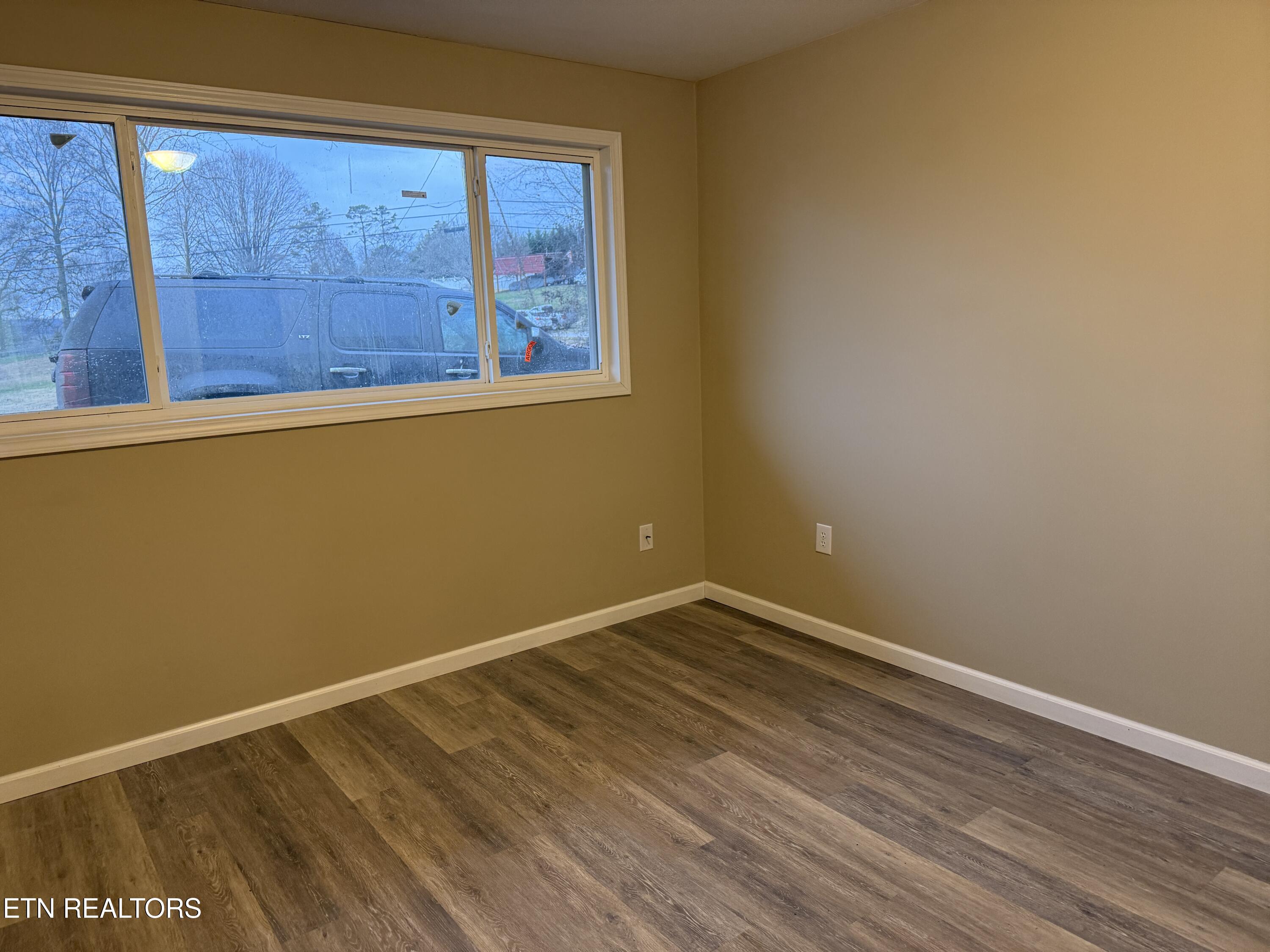 522 College Grove Road Rockwood, TN 37854 - Photo 7 of 16 Bedroom 1