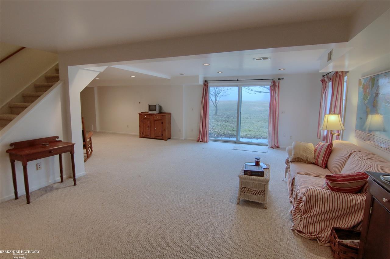 2548 Curtis Road Leonard, MI 48367 - Photo 23 of 37 31313560-22.JPG