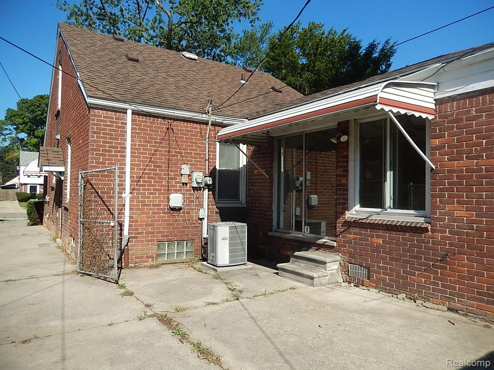 13984 Ashton Road Detroit, MI 48223 - Photo 3 of 13 Gallery Image 3