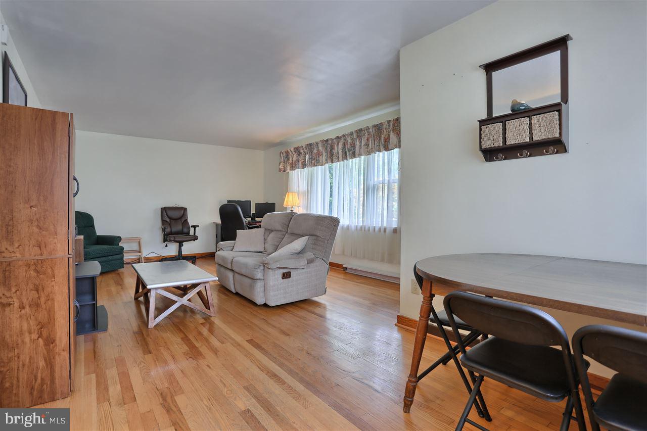 302 Berryhill Road Harrisburg, PA 17109 - Photo 3 of 23 Gallery Image 3