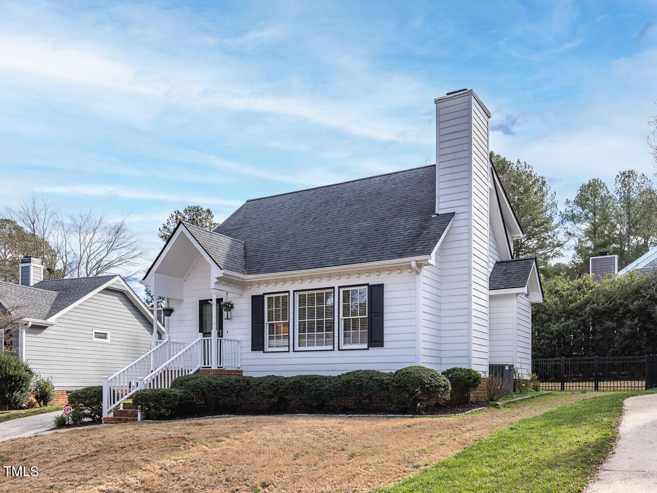7105 Kinross Drive Raleigh, NC 27613 - Photo 3 of 30 7105-kinross-mls-3