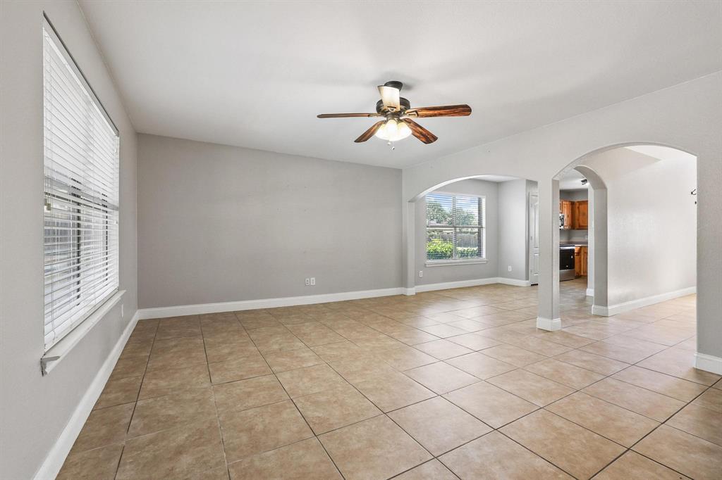 121 Sunset Lane Whitewright, TX 75491 - Photo 14 of 40