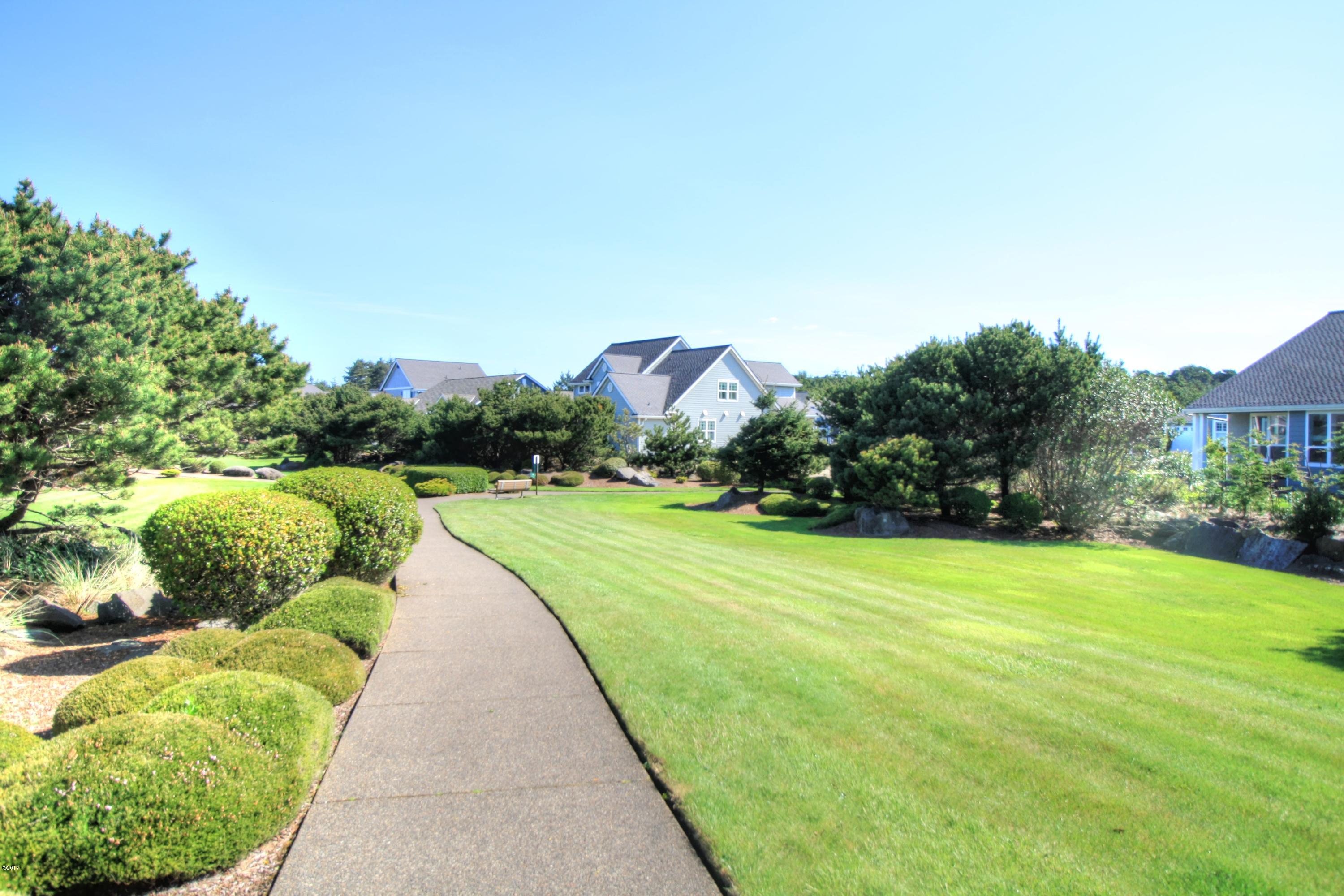 230 Southwest 60th Loop Newport, OR 97366 - Photo 32 of 42 Walking Path