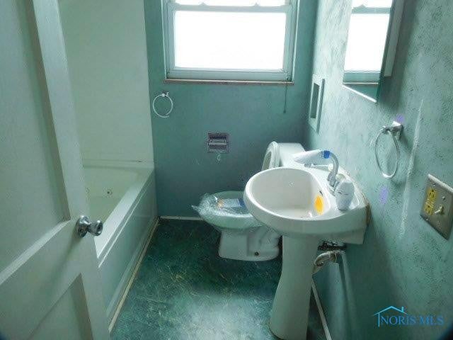 3220 Cherokee Road Toledo, OH 43613 - Photo 9 of 12 Gallery Image 9