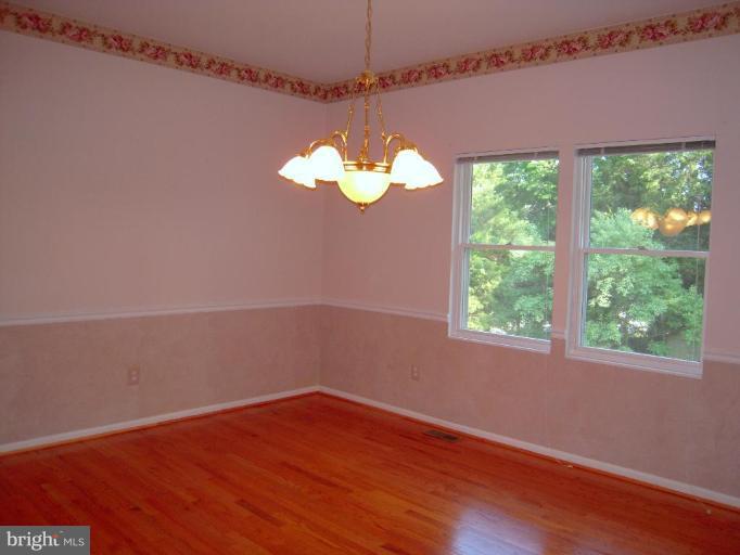 3901 Chantilly Road Chantilly, VA 20151 - Photo 16 of 28 Dining Room