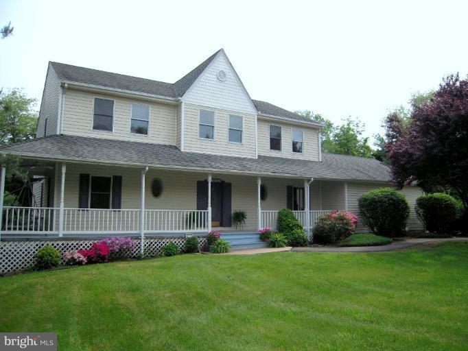 3901 Chantilly Road Chantilly, VA 20151 - Photo 28 of 28 Exterior #3