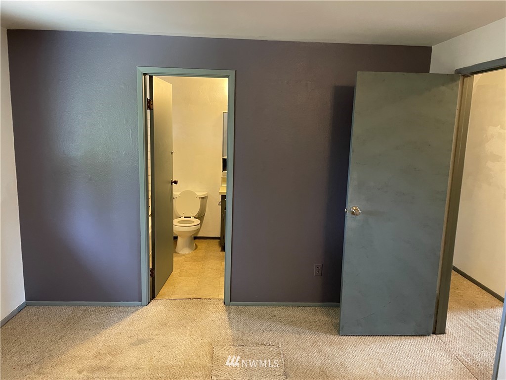 10018 Northeast 202nd Street Bothell, WA 98011 - Photo 15 of 17