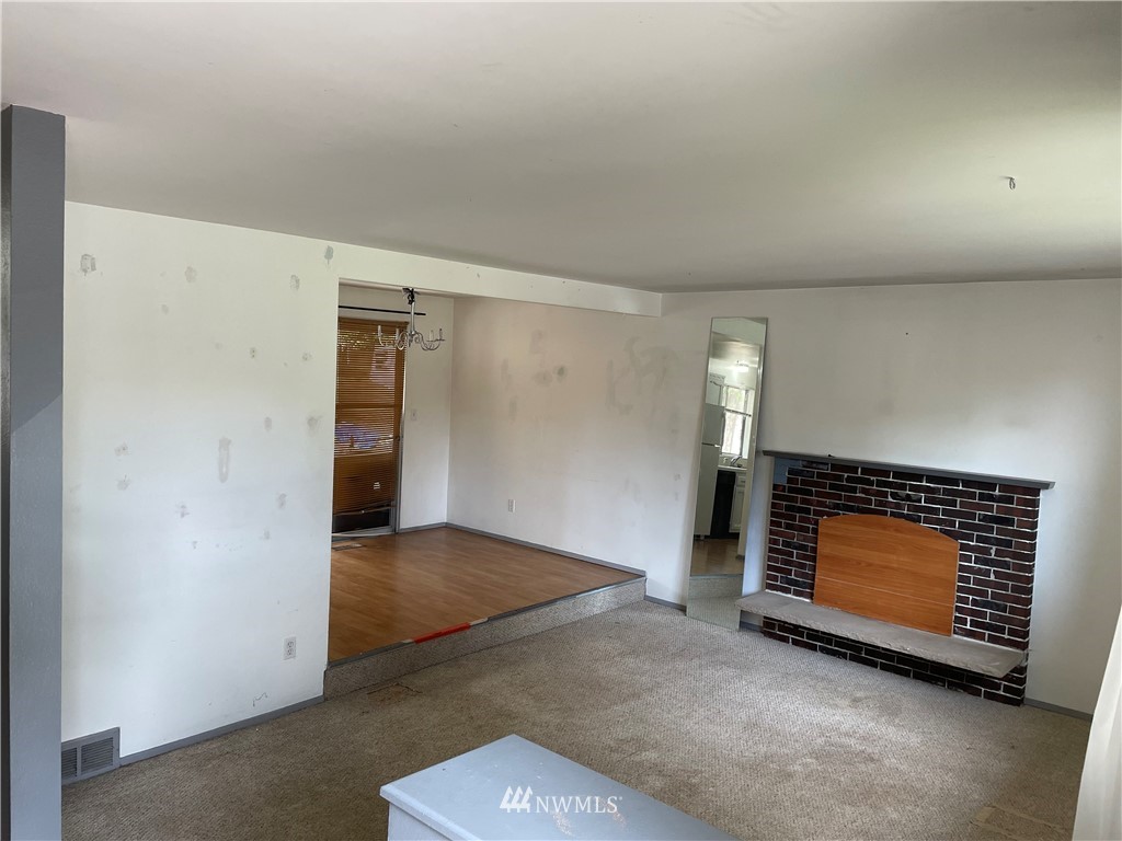 10018 Northeast 202nd Street Bothell, WA 98011 - Photo 3 of 17