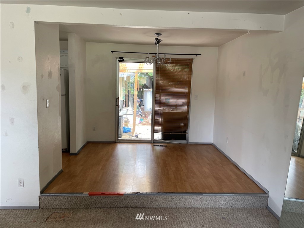 10018 Northeast 202nd Street Bothell, WA 98011 - Photo 4 of 17