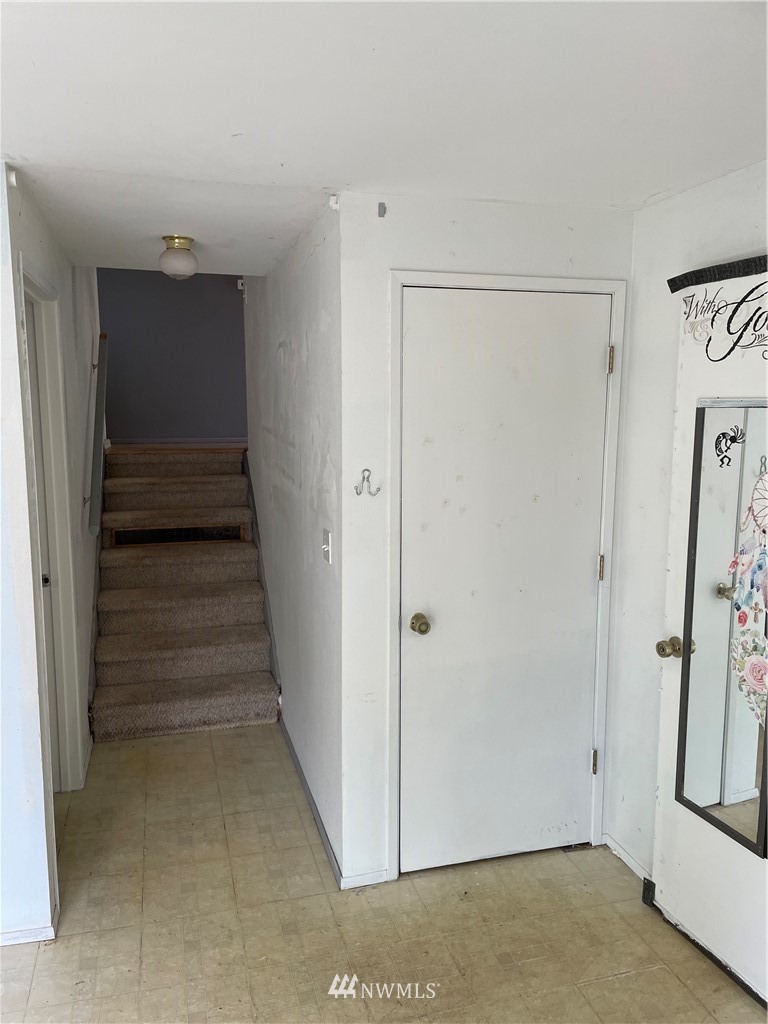 10018 Northeast 202nd Street Bothell, WA 98011 - Photo 10 of 17