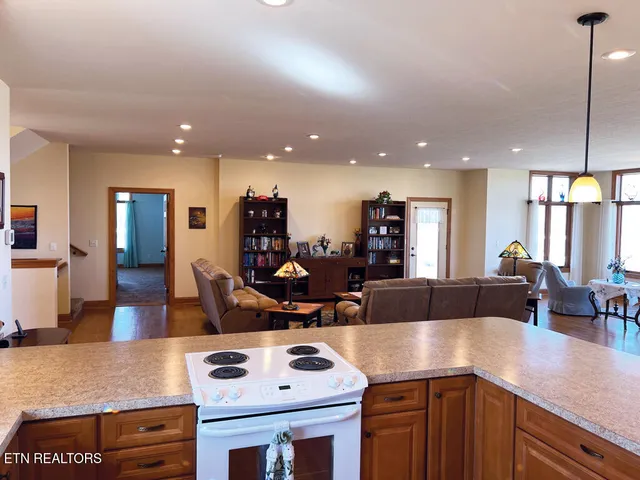 $899,500 | 255 Sunset View, Sharps Chapel, TN 37866