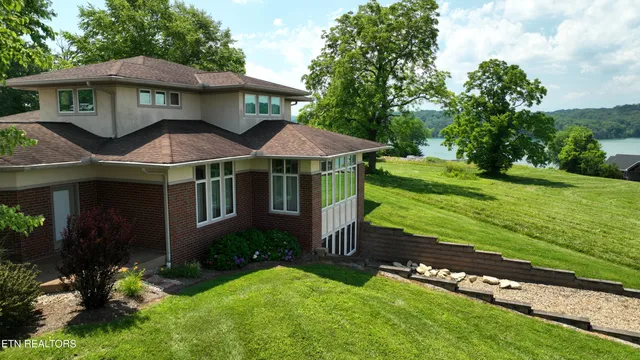 $899,500 | 255 Sunset View, Sharps Chapel, TN 37866