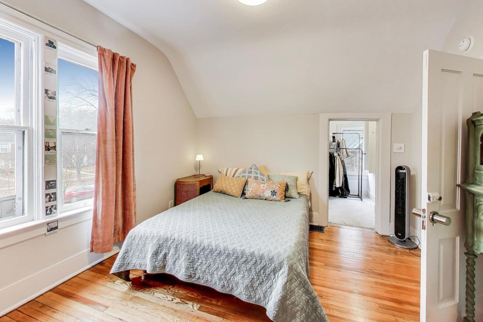 1315 Main Street Evanston, IL 60202 - Photo 24 of 59