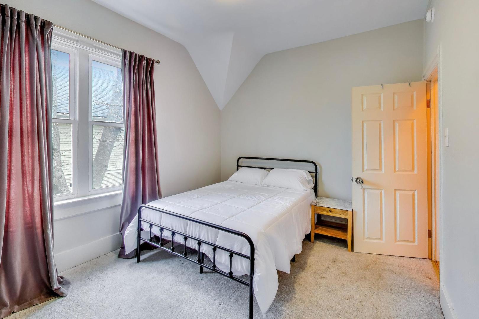 1315 Main Street Evanston, IL 60202 - Photo 27 of 59