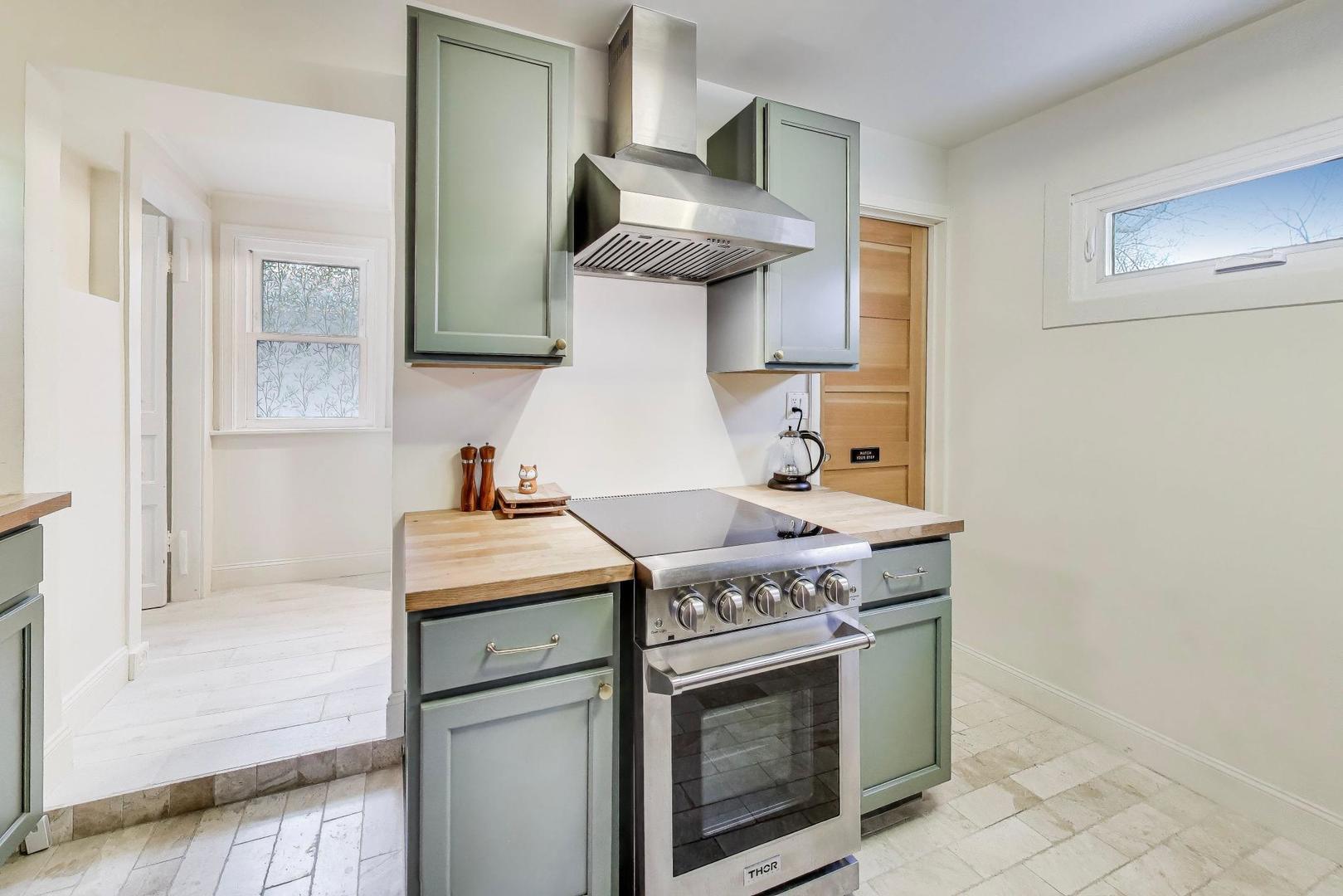 1315 Main Street Evanston, IL 60202 - Photo 49 of 59