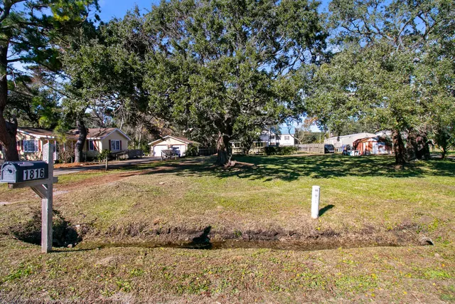 $525,000 | 1816 Battery Island Drive, Charleston, SC 29412