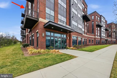 $619,000 | 502 Diamondback Drive, Unit 204, Gaithersburg, MD 20878