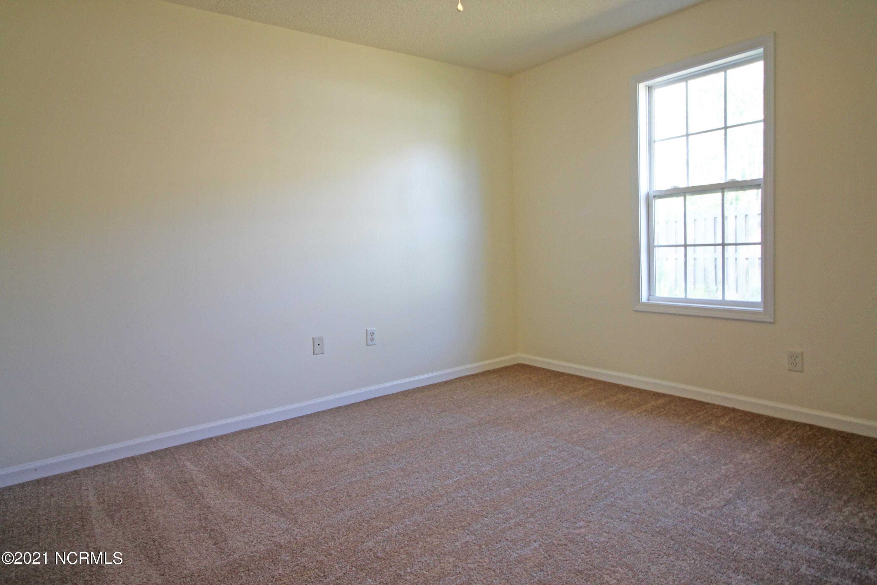 113 Bay Tree Circle Hampstead, NC 28443 - Photo 11 of 19 Bedroom 2