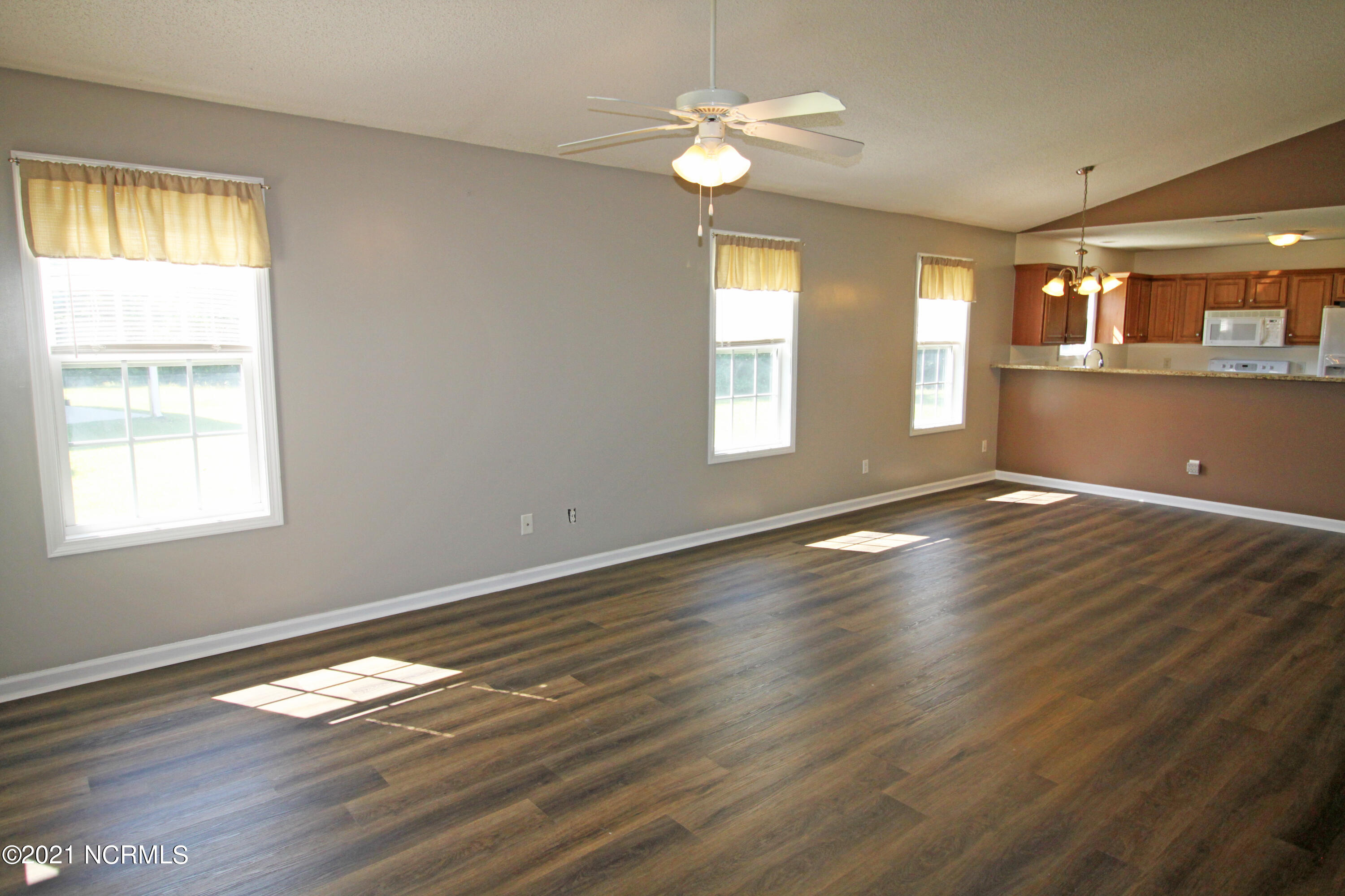 113 Bay Tree Circle Hampstead, NC 28443 - Photo 14 of 19 IMG_6470